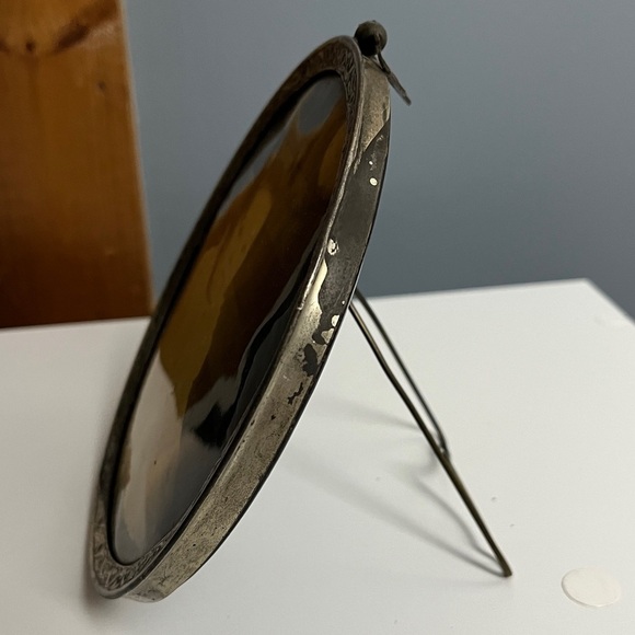 Antique Tintype Victorian Baby Photo in Ornate Round Picture Frame - Picture 7 of 14